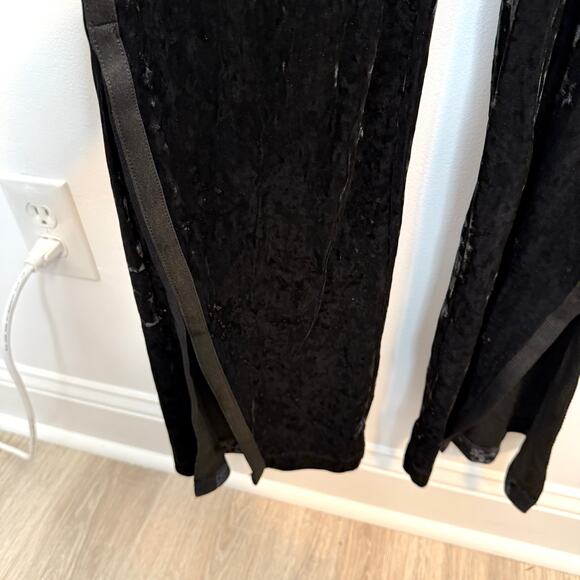 Free People We Are HAH Jump On It Velvet Jumpsuit In Black Size XS New - Picture 10 of 14